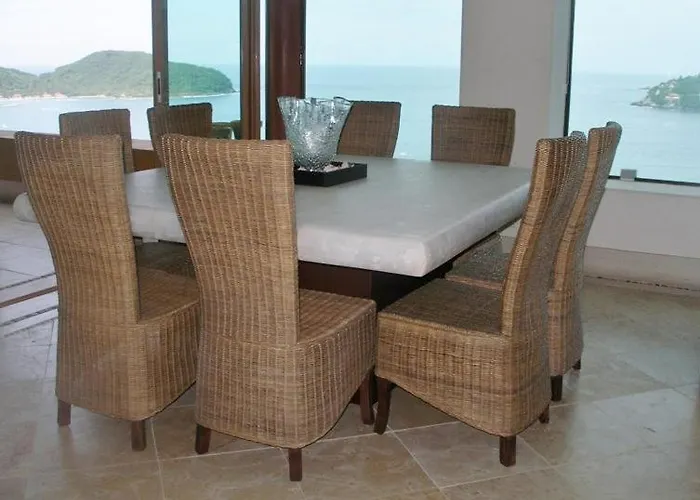 Beautiful Penthouse Amazing Views At La Ropa Zihuatanejo